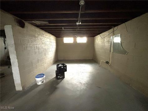 3927 E 153rd Street Cleveland OH 44128