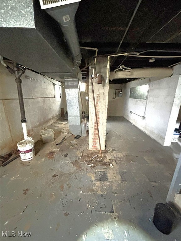 3927 E 153rd Street Cleveland OH 44128