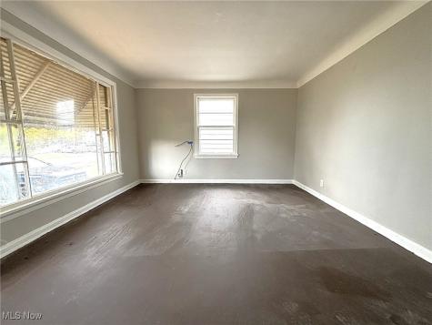 3927 E 153rd Street Cleveland OH 44128