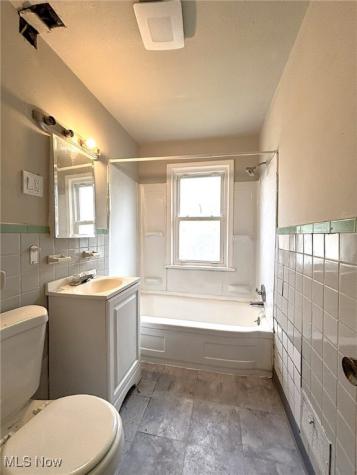 3927 E 153rd Street Cleveland OH 44128