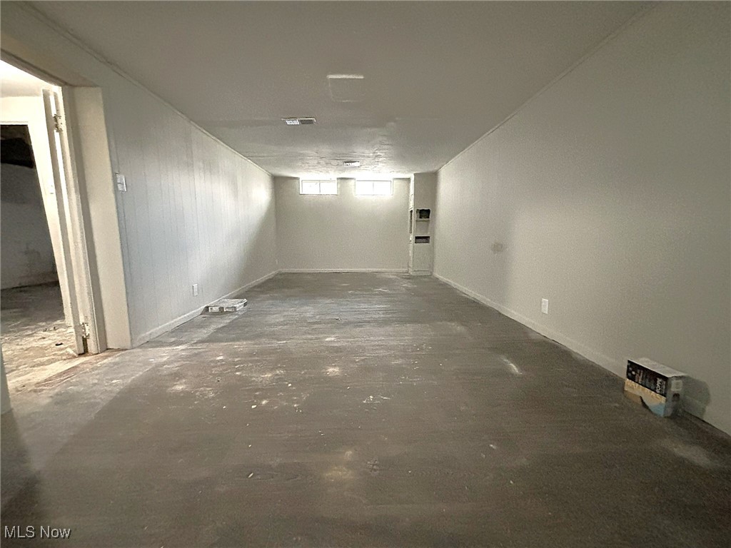 3927 E 153rd Street Cleveland OH 44128