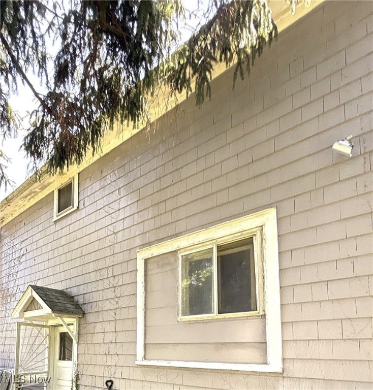 3927 E 153rd Street Cleveland OH 44128