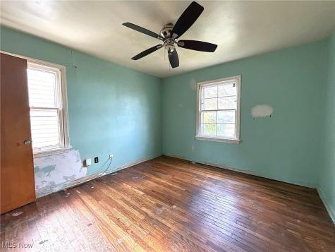 3927 E 153rd Street Cleveland OH 44128