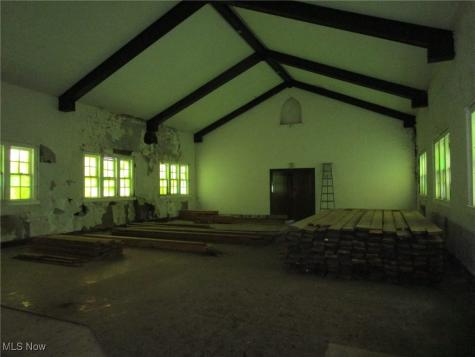 272 E Main Road Conneaut OH 44030