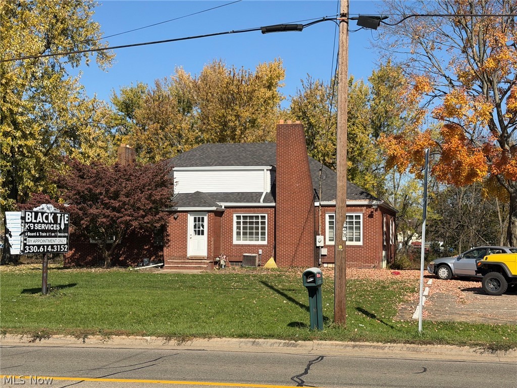 507 W Maple Street Hartville OH 44632