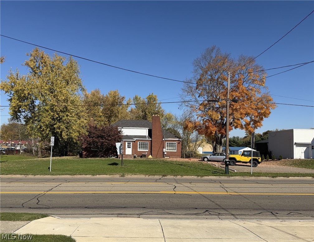 507 W Maple Street Hartville OH 44632