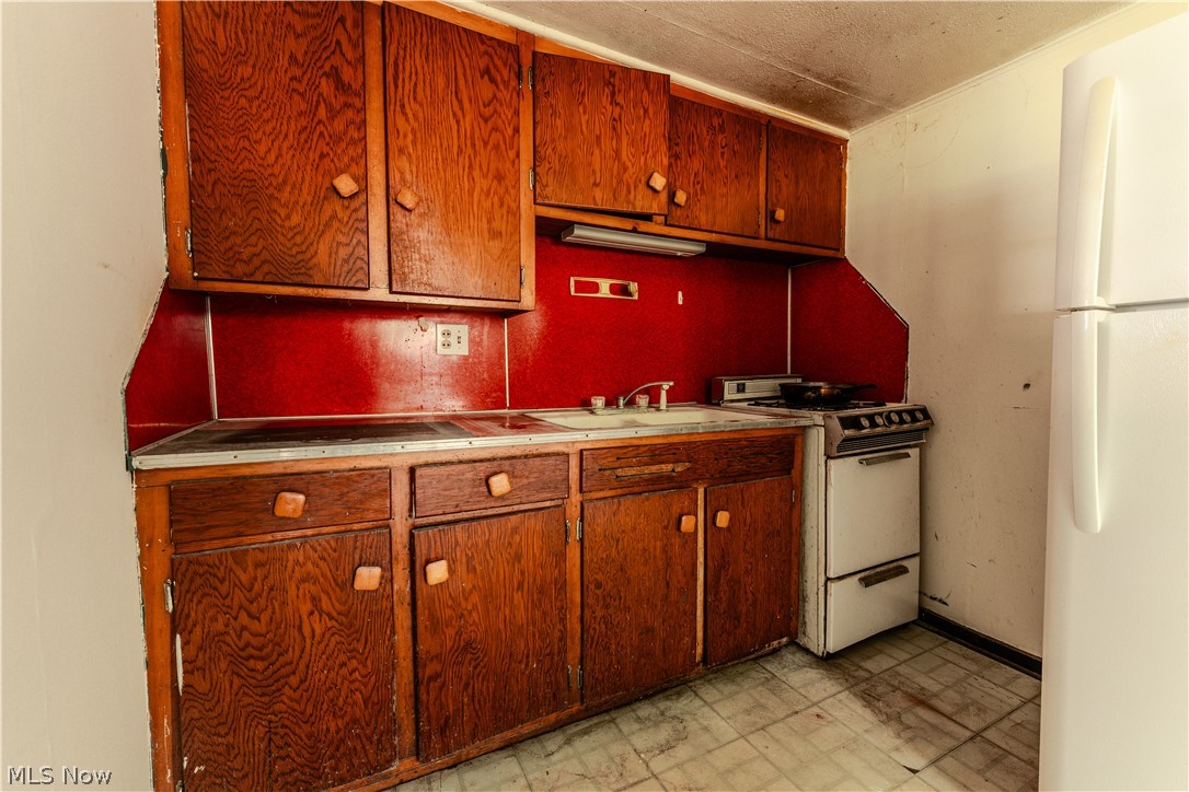 21697 State Route 751 West Lafayette OH 43845