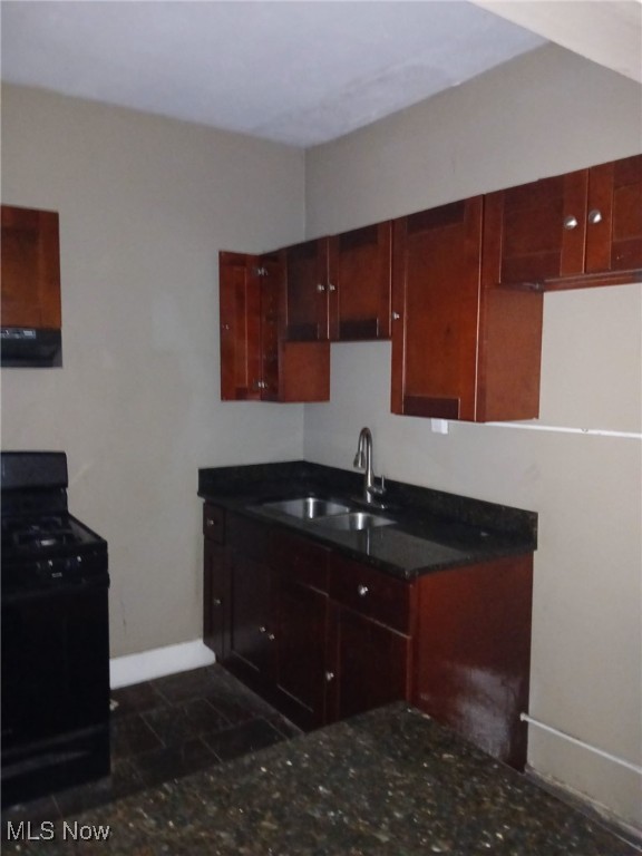 2899-2905 Hampton Road Cleveland OH 44120