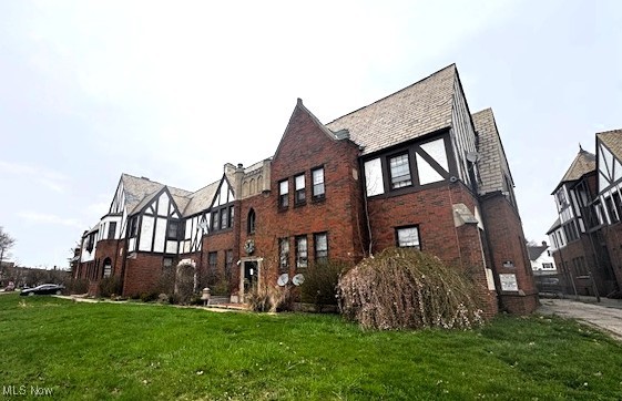 2899-2905 Hampton Road Cleveland OH 44120