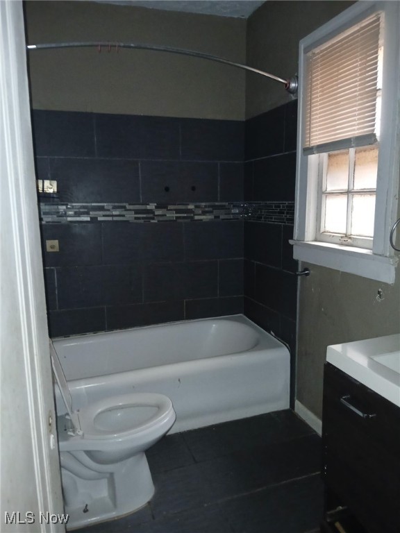 2899-2905 Hampton Road Cleveland OH 44120