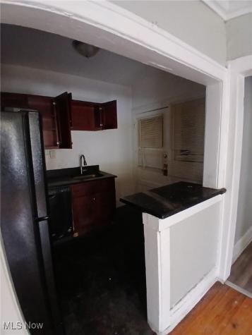 2899-2905 Hampton Road Cleveland OH 44120