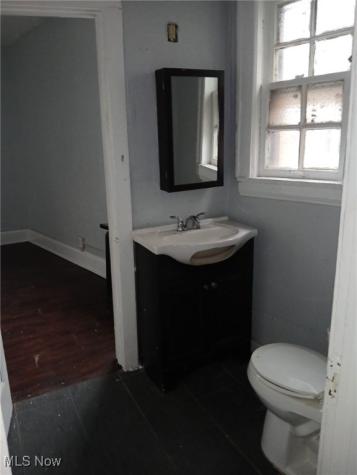 2899-2905 Hampton Road Cleveland OH 44120