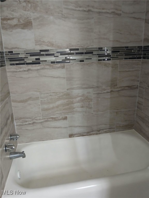 2899-2905 Hampton Road Cleveland OH 44120