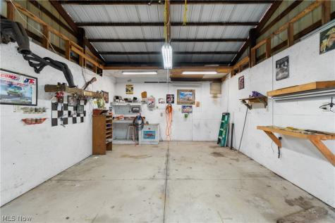 2377 Greensburg Road North Canton OH 44720