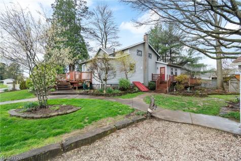 2377 Greensburg Road North Canton OH 44720