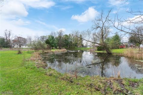 2377 Greensburg Road North Canton OH 44720
