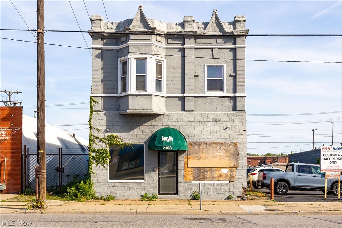 2103 St Clair Avenue NE Cleveland OH 44114