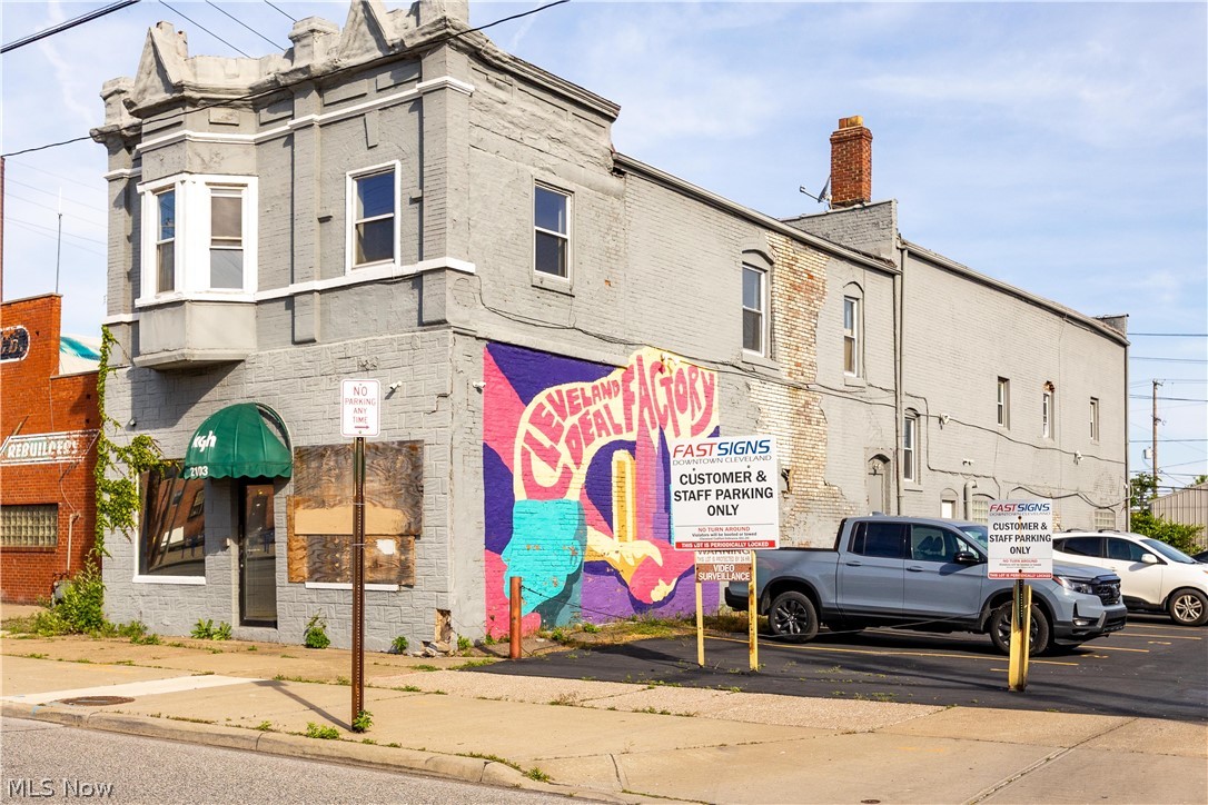 2103 St Clair Avenue NE Cleveland OH 44114