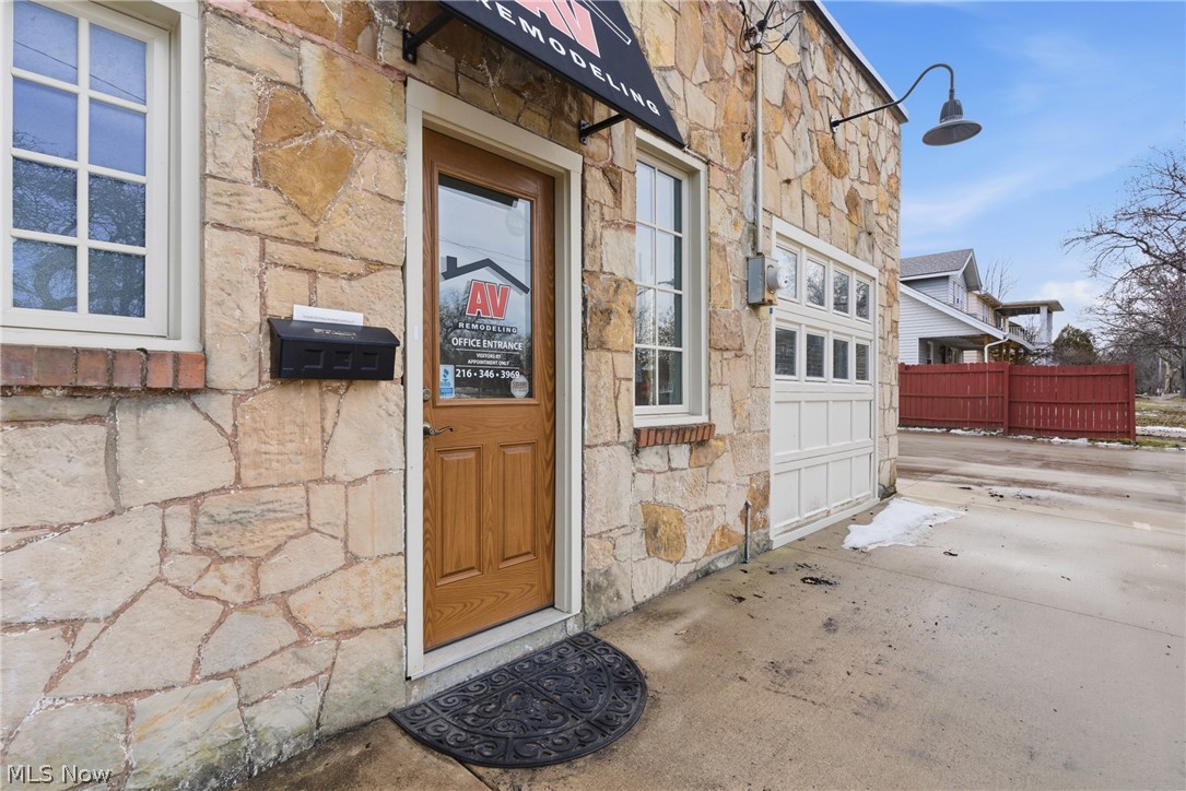 2860 Noble Road Cleveland OH 44121
