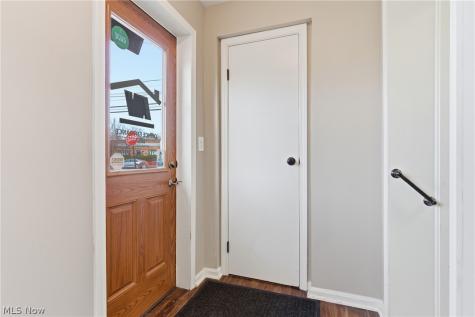 2860 Noble Road Cleveland OH 44121