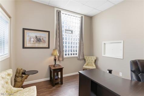 2860 Noble Road Cleveland OH 44121