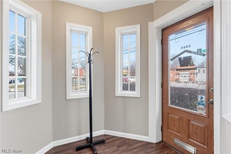 2860 Noble Road Cleveland OH 44121