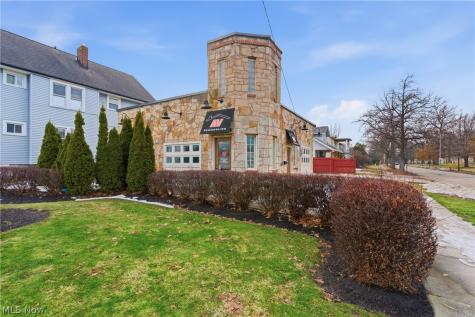 2860 Noble Road Cleveland OH 44121