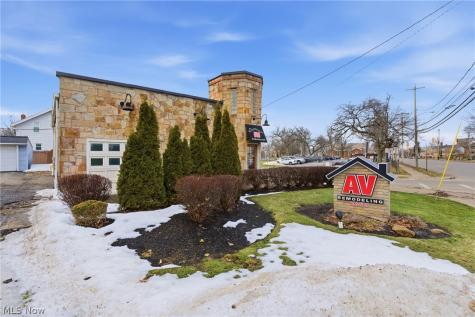 2860 Noble Road Cleveland OH 44121