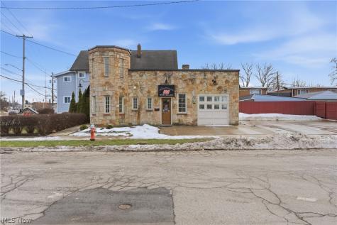 2860 Noble Road Cleveland OH 44121