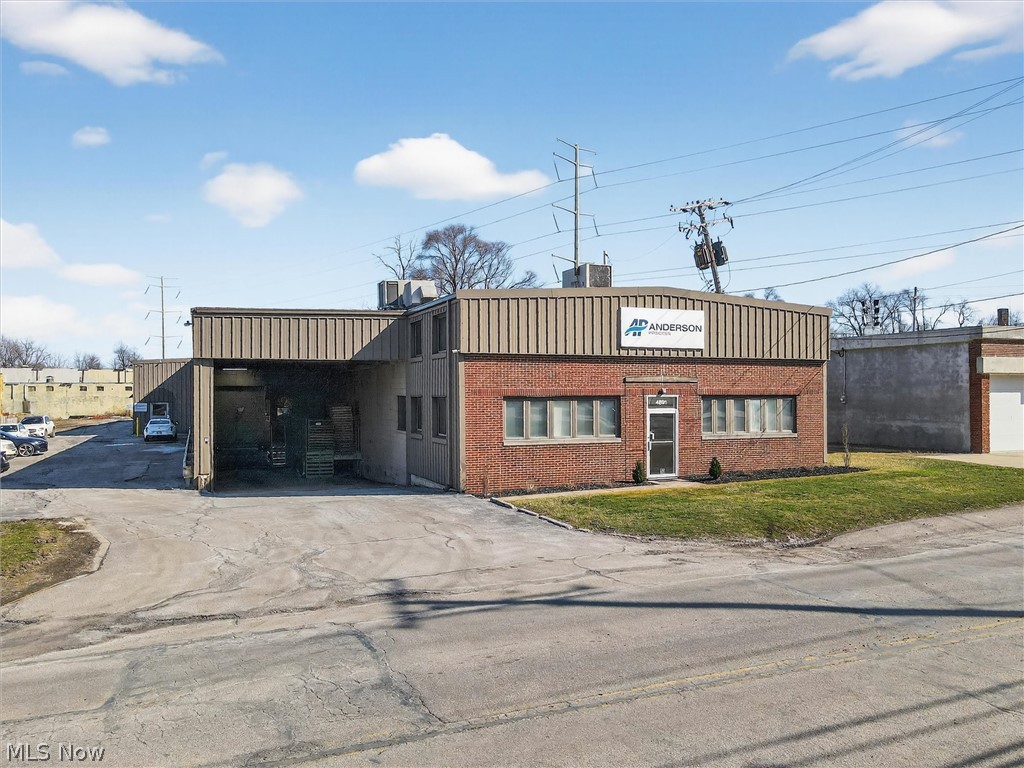 4891 Van Epps Road Brooklyn Heights OH 44131