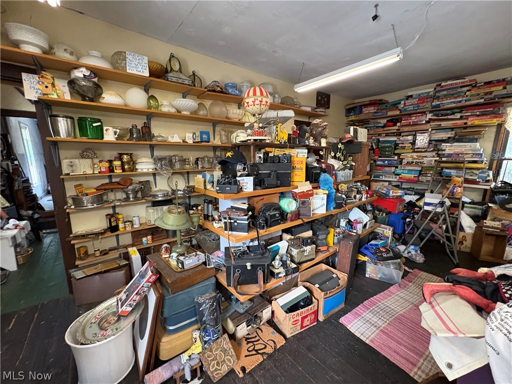 7533 Commerce Street Negley OH 44441