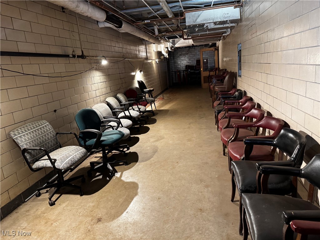 7412 Lawn Avenue Cleveland OH 44102