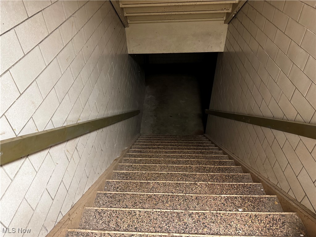 7412 Lawn Avenue Cleveland OH 44102