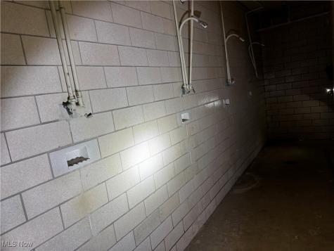 7412 Lawn Avenue Cleveland OH 44102