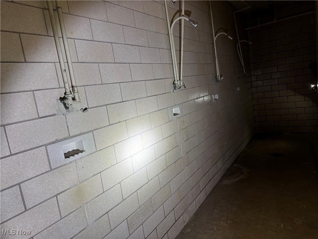 7412 Lawn Avenue Cleveland OH 44102