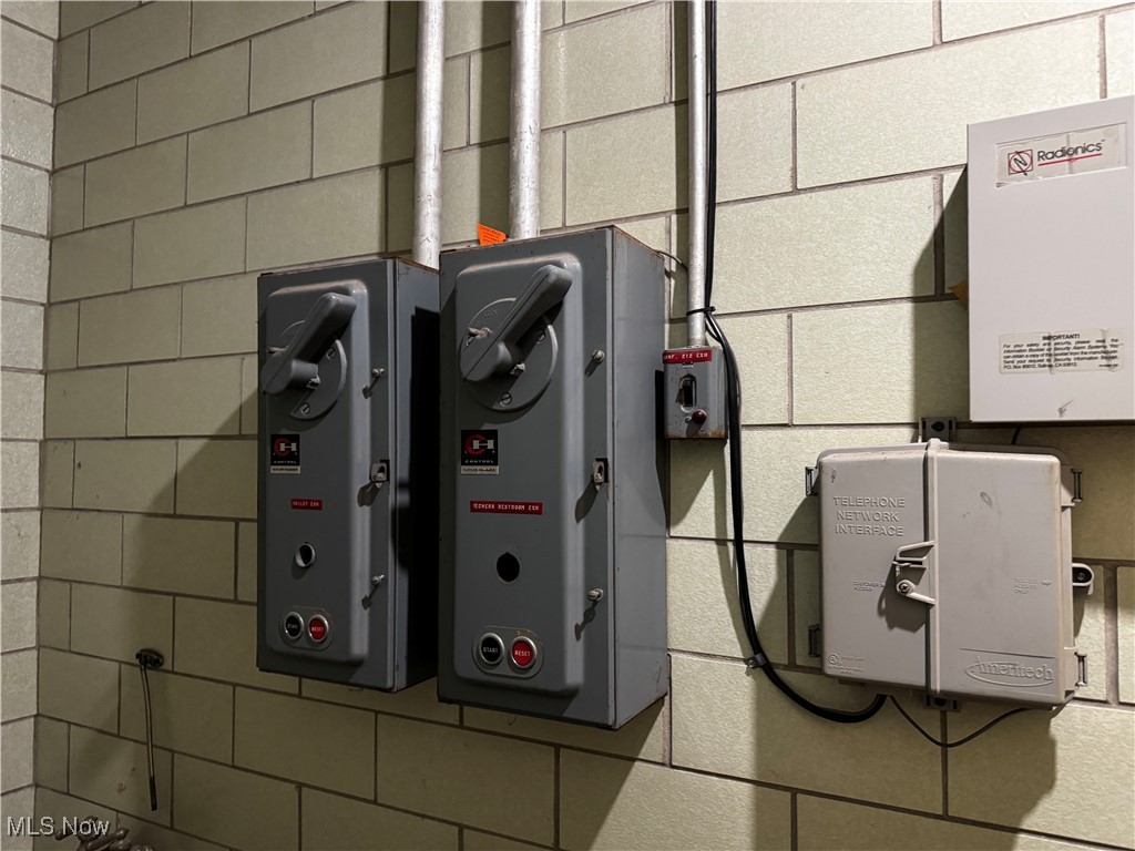 7412 Lawn Avenue Cleveland OH 44102