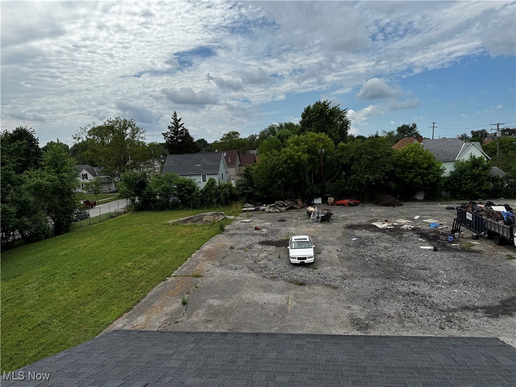 7412 Lawn Avenue Cleveland OH 44102