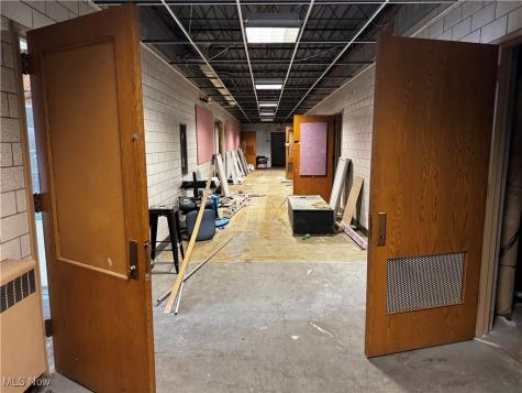 7412 Lawn Avenue Cleveland OH 44102