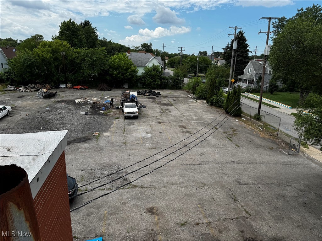 7412 Lawn Avenue Cleveland OH 44102