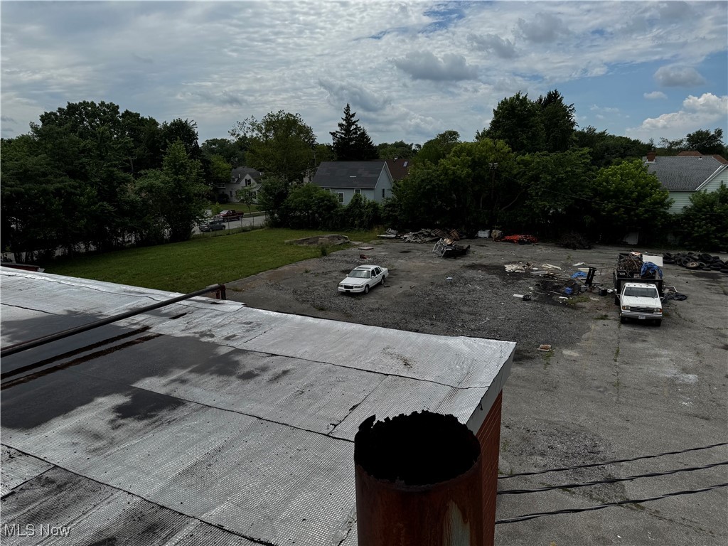 7412 Lawn Avenue Cleveland OH 44102