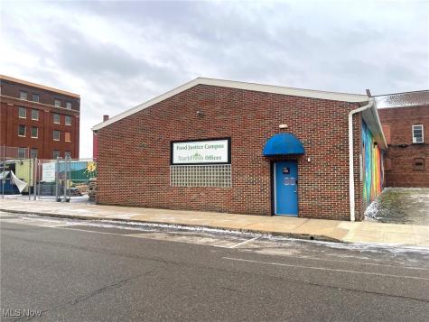 321 Cherry Avenue NE Canton OH 44702
