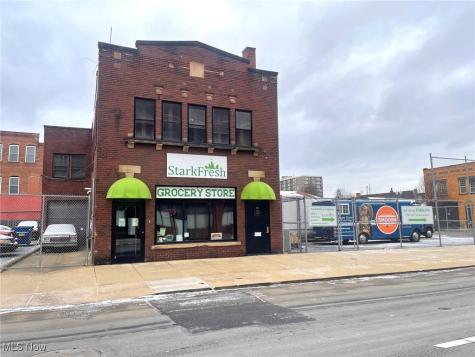 321 Cherry Avenue NE Canton OH 44702