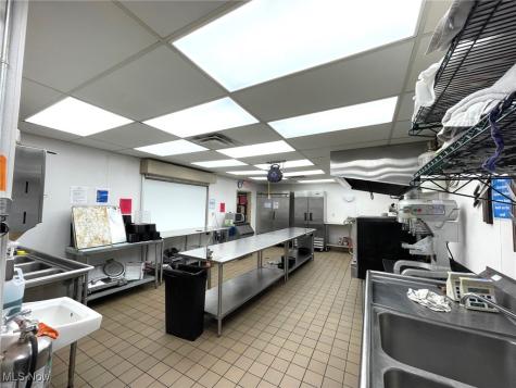 321 Cherry Avenue NE Canton OH 44702