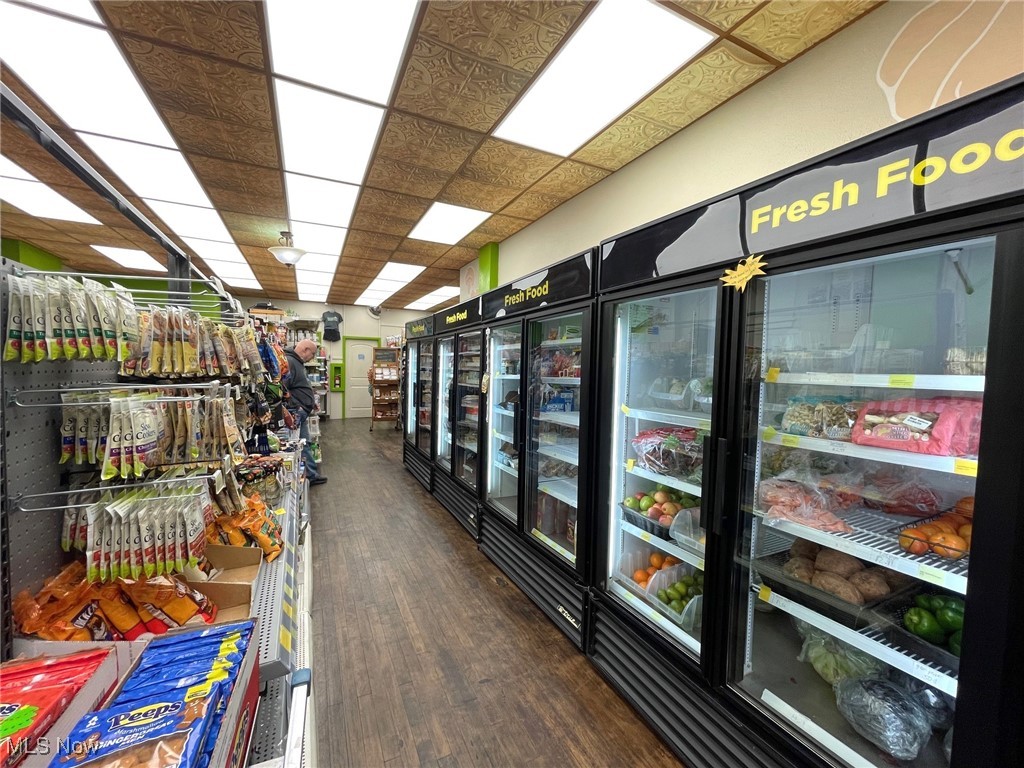 321 Cherry Avenue NE Canton OH 44702