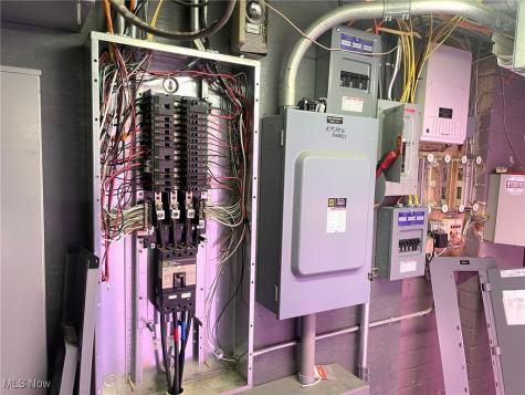 321 Cherry Avenue NE Canton OH 44702