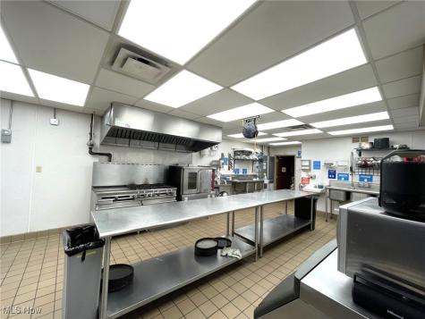 321 Cherry Avenue NE Canton OH 44702