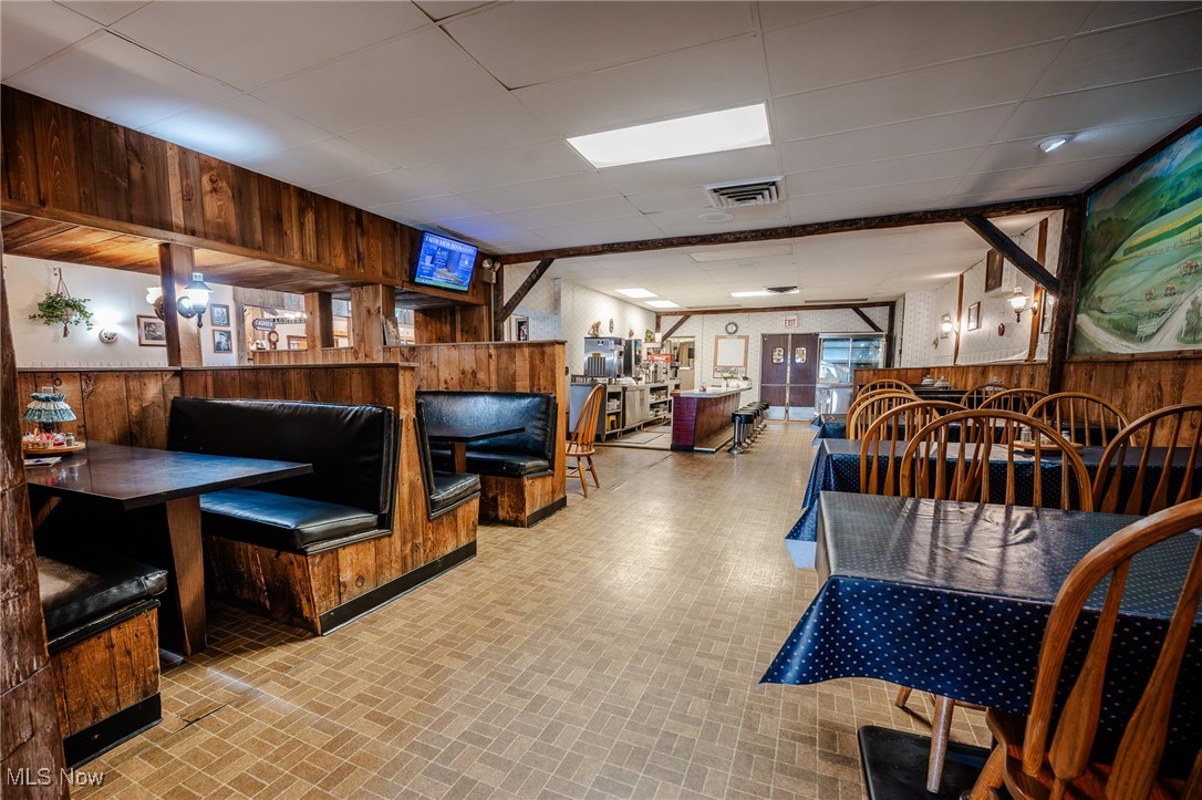 176 N Market Street Shreve OH 44676