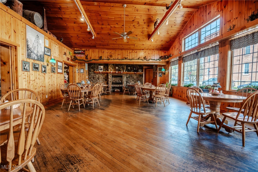 176 N Market Street Shreve OH 44676