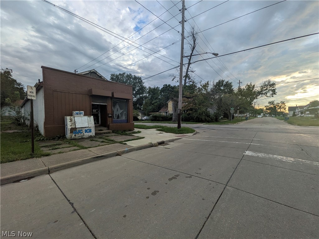 523 W 23rd Street Lorain OH 44052