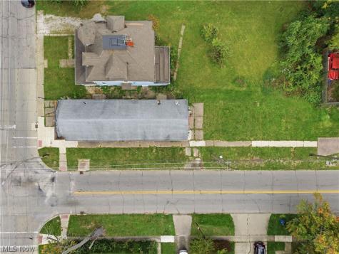 523 W 23rd Street Lorain OH 44052